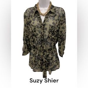 Suzy Shier Blouse